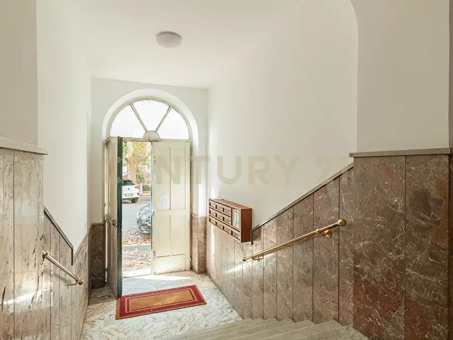 Immagine 7 di Appartamento in vendita  in Via Lampedusa a Roma