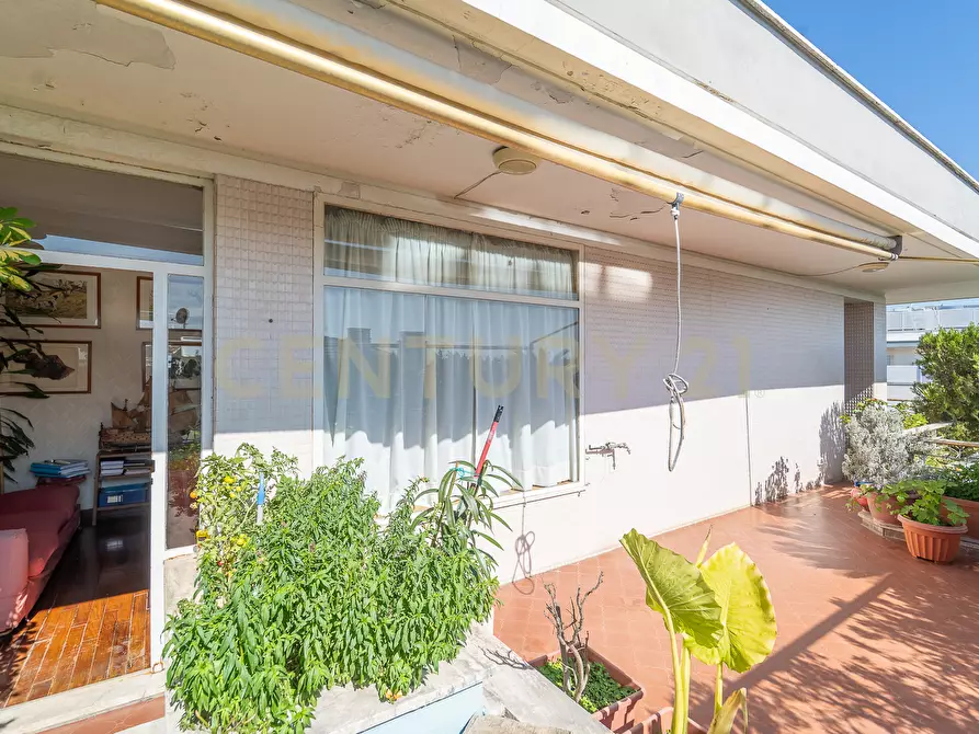 Immagine 19 di Attico in vendita  in Viale Cortina d'Ampezzo 199 a Roma