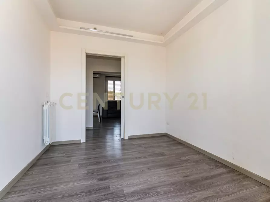 Immagine 22 di Trilocale in vendita  in Via Vittorio Emanuele Orlando 24 a Tremestieri Etneo