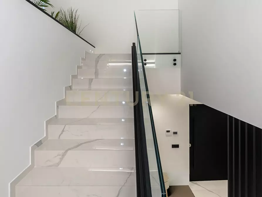 Immagine 66 di Villa in vendita  in Via Sant' Andrea 8 a Catania