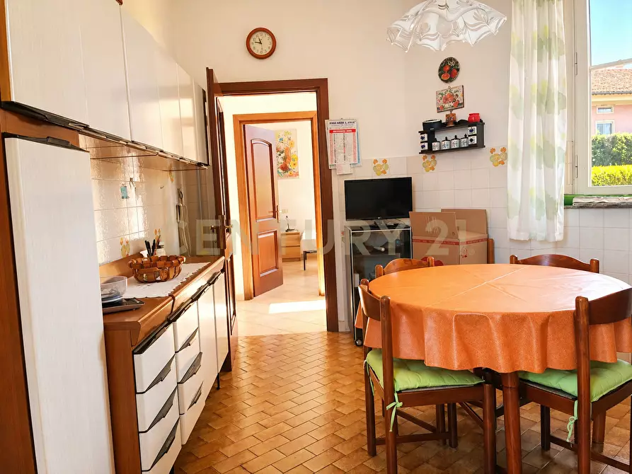 Immagine 7 di Casa bifamiliare in vendita  in Strada Statale 1 42 a Orbetello