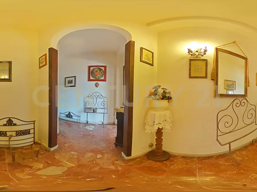 Immagine 52 di Pentalocale in vendita  in Via Redentore 15 a Catania