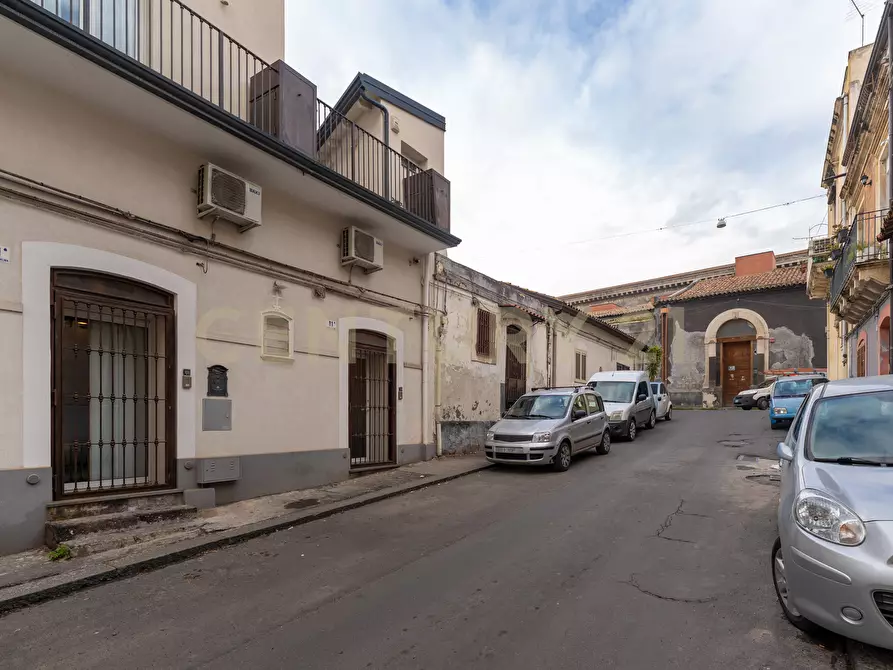 Immagine 25 di Casa bifamiliare in vendita  in Via della Palma a Catania