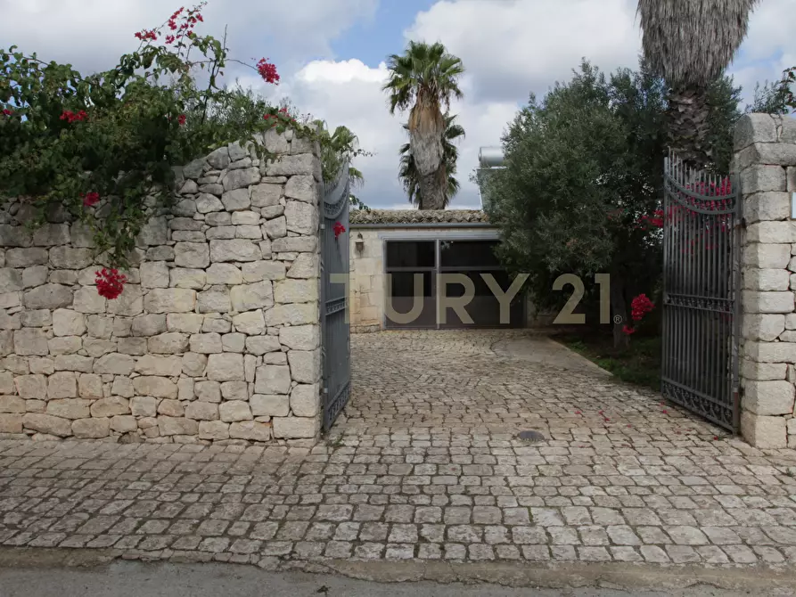 Immagine 33 di Villa in vendita  in Ctr. Pirato Cava Maria 37 a Modica