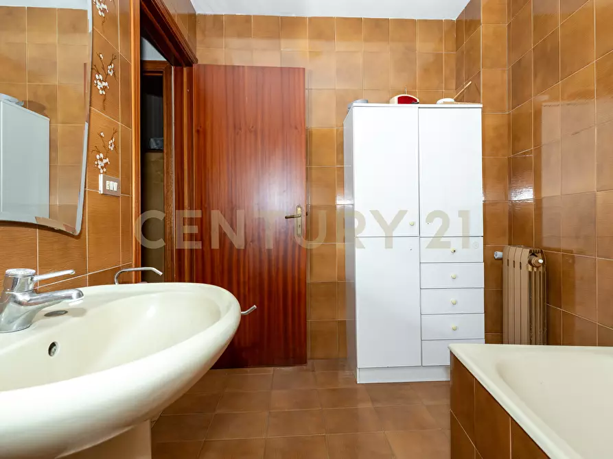 Immagine 27 di Quadrilocale in vendita  in Via Catania 310 a Adrano