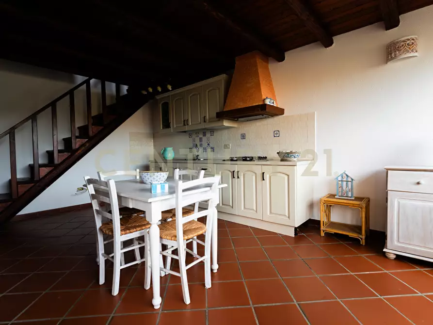 Immagine 6 di Casa indipendente in vendita  in Via Madrid a San Teodoro