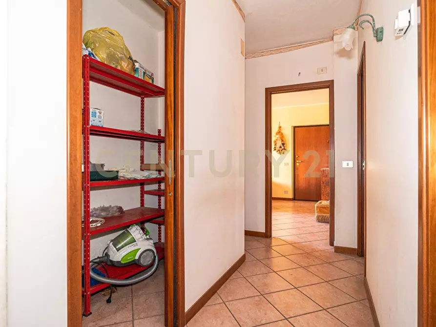 Immagine 14 di Quadrilocale in vendita  in Via Dei Giardini 3 a Tremestieri Etneo