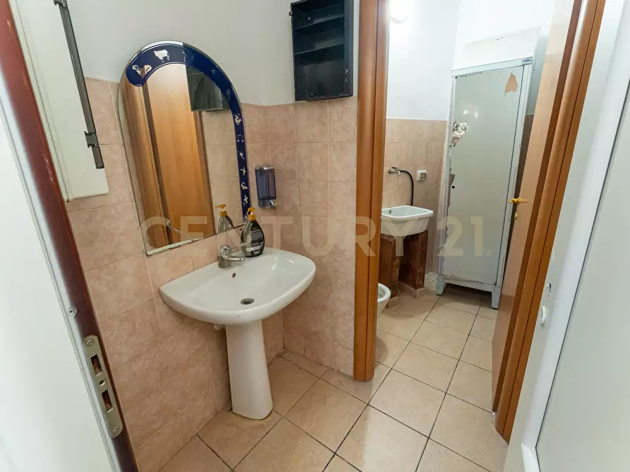 Immagine 20 di Bar / Ristorante in vendita  in Viale Papa Giovanni XXIII 46 a Camporotondo Etneo