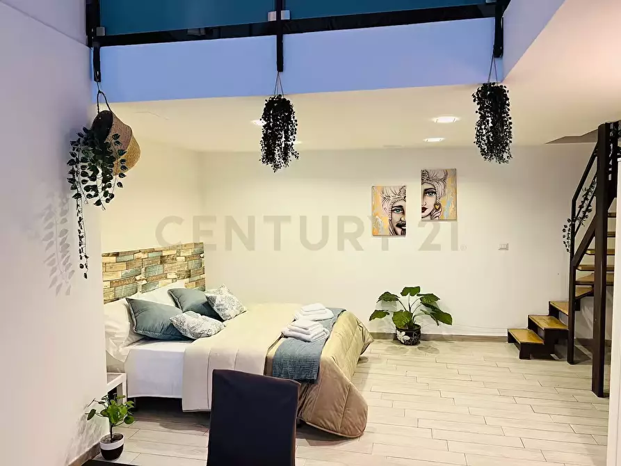 Immagine 26 di Loft/Open space in vendita  in Via Cristoforo Colombo 38 a Catania