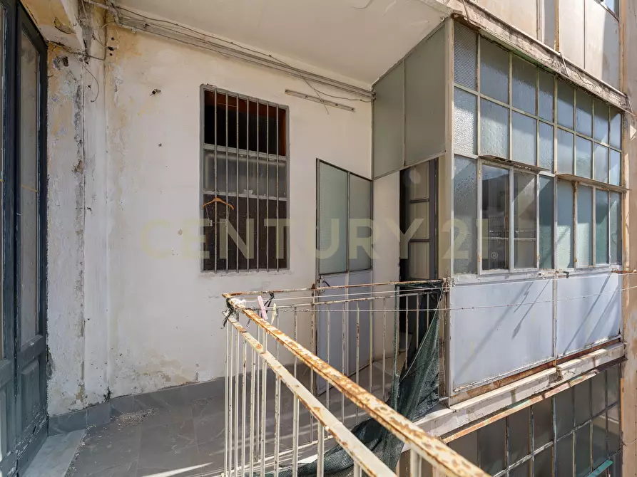Immagine 36 di Bilocale in vendita  in Via Caduti del Lavoro 131 a Catania
