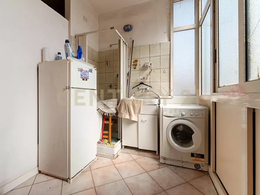Immagine 33 di Trilocale in vendita  in Via dei Sanguinelli 11 a Catania