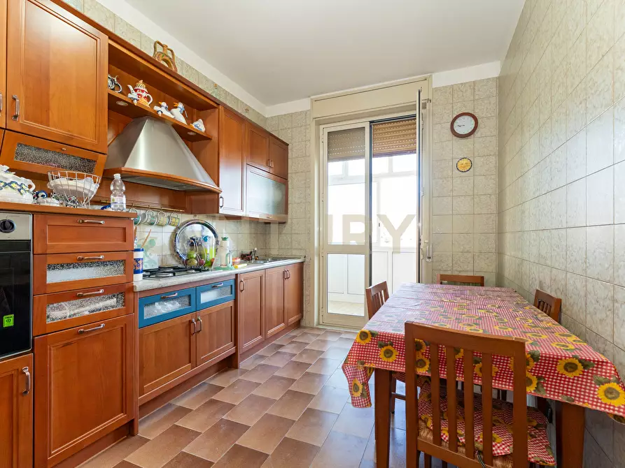 Immagine 14 di Pentalocale in vendita  in Viale Nitta 16b a Catania