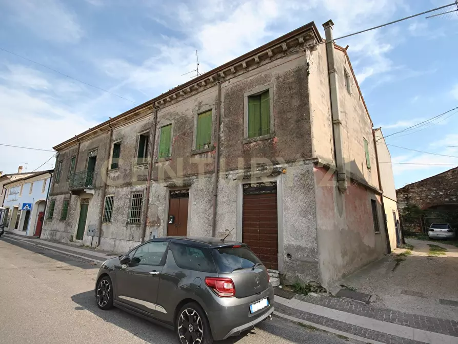 Immagine 4 di Palazzo in vendita  in Via Chiesa 60 a Albaredo D'adige