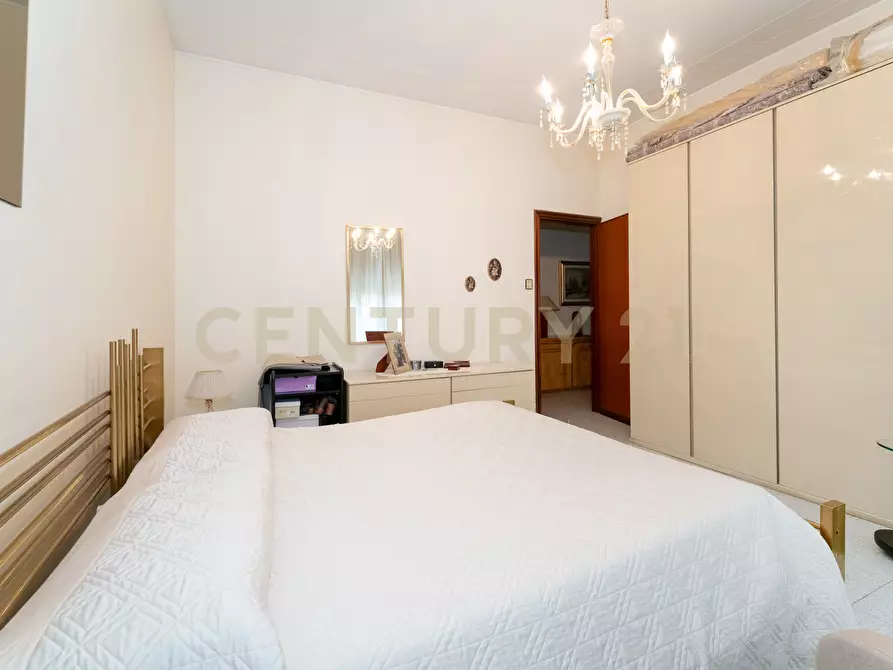 Immagine 36 di Quadrilocale in vendita  in Via Vincenzo Giuffrida 194 a Catania