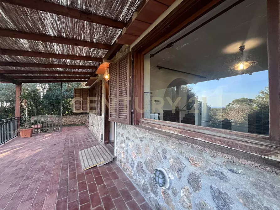 Immagine 43 di Villa in vendita  in Via delle Ginestre 80 a Orbetello