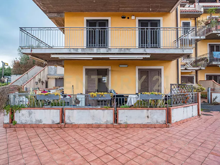 Immagine 3 di Appartamento in vendita  in Via del Mare 8 a Acireale