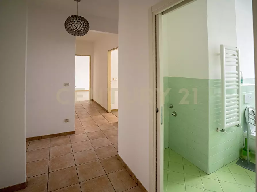 Immagine 25 di Pentalocale in vendita  in Via Umberto Maddalena 1 a Verona