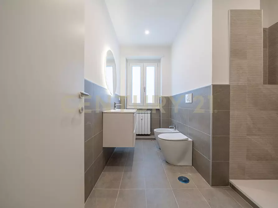 Immagine 53 di Trilocale in vendita  in Via Carlo Dossi 80 a Roma