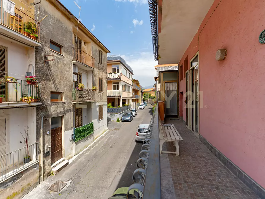 Immagine 19 di Pentalocale in vendita  in Via Sottotenente Cantone 30 a Mascalucia