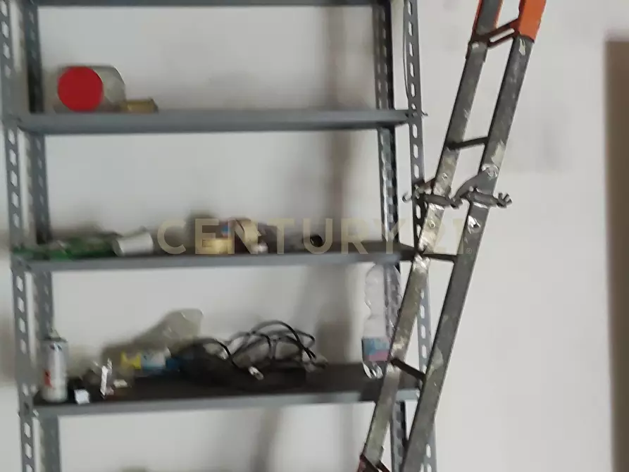 Immagine 9 di Attività commerciale in vendita  in Via Vincenzo Giuffrida 14 a Catania
