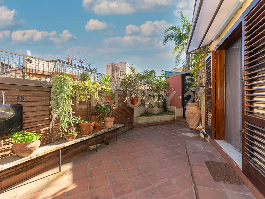 Immagine 53 di Appartamento in vendita  in Via del Vecchio Bastione 5 a Catania