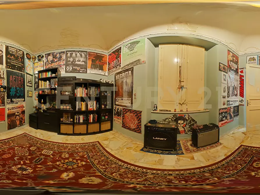 Immagine 56 di Casa indipendente in vendita  in Piazza Guglielmo Marconi 1 a Camporotondo Etneo