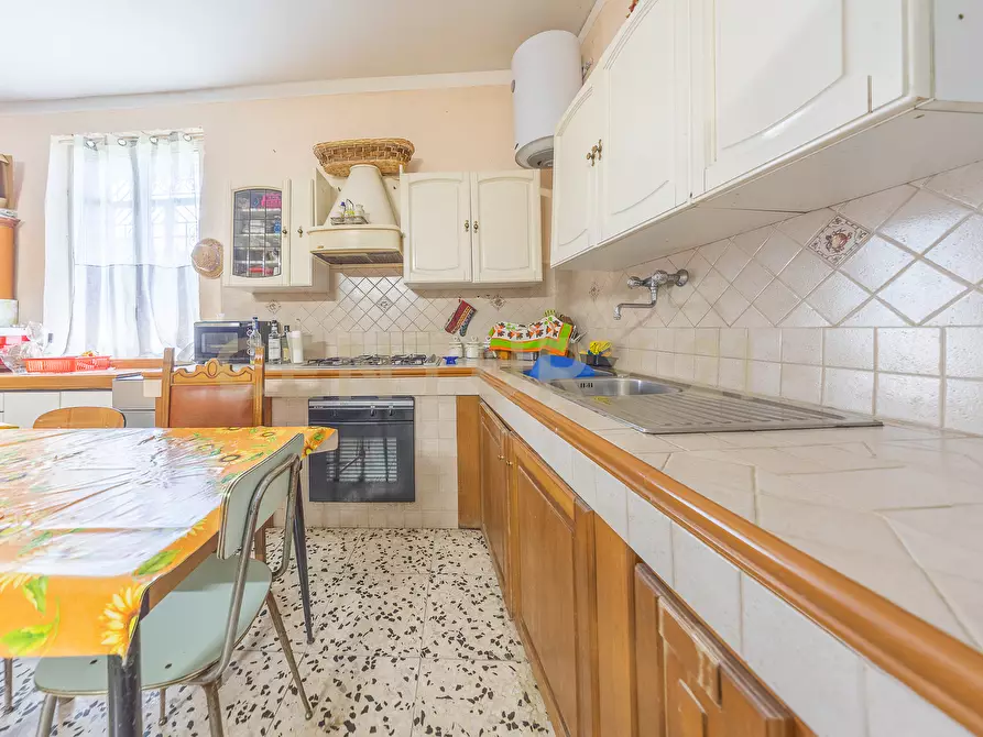 Immagine 13 di Rustico / casale in vendita  in via mercorano 1 a San Gregorio Da Sassola