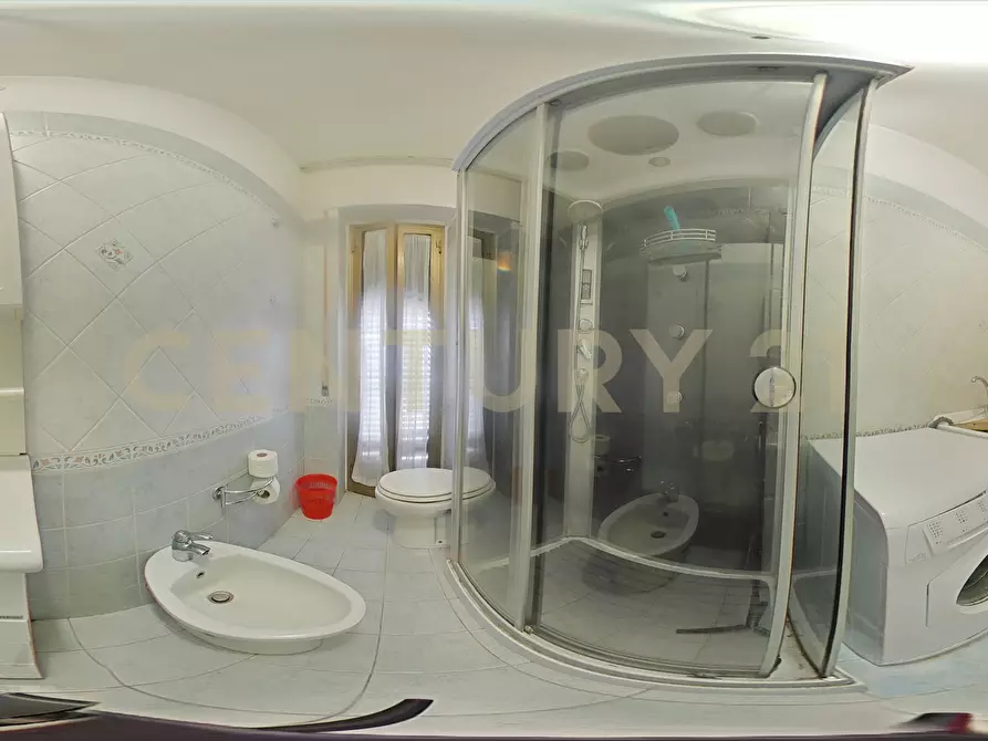 Immagine 35 di Trilocale in vendita  in Via Vittorio Emanuele II 627 a Catania