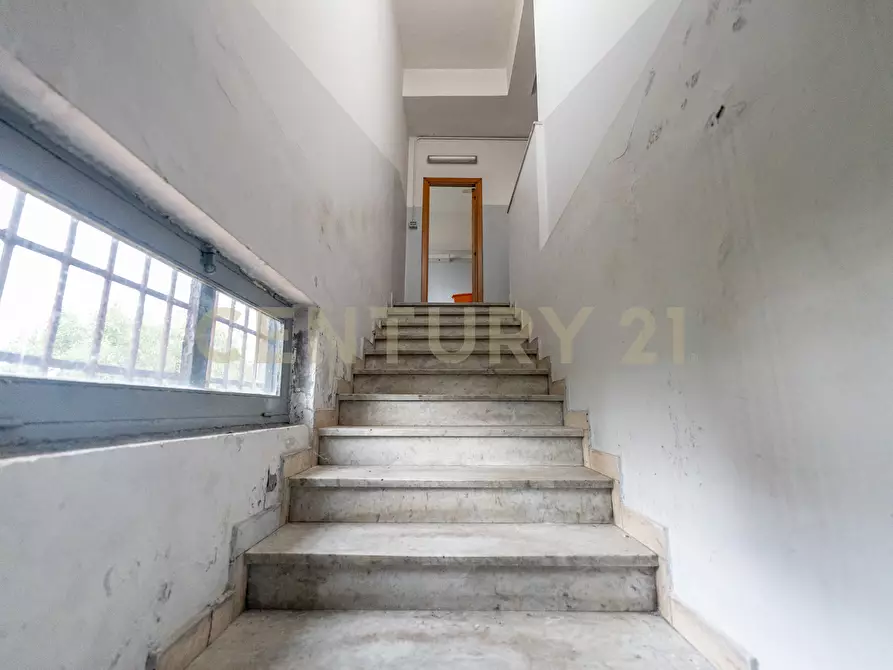 Immagine 16 di Locale commerciale in affitto  in Via Catira 2 a San Gregorio Di Catania