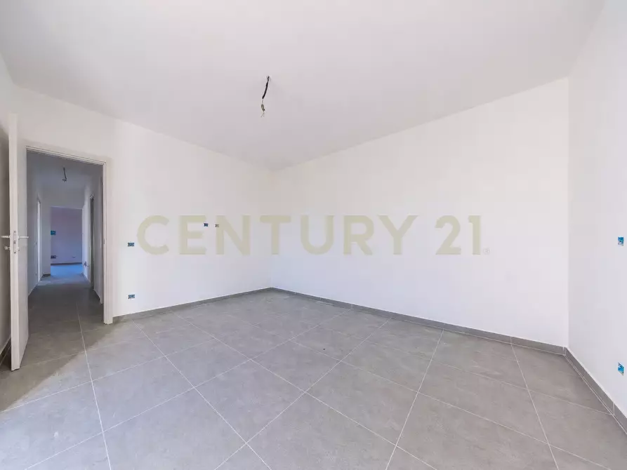 Immagine 10 di Casa trifamiliare in vendita  in Via Basento 4 a Aprilia