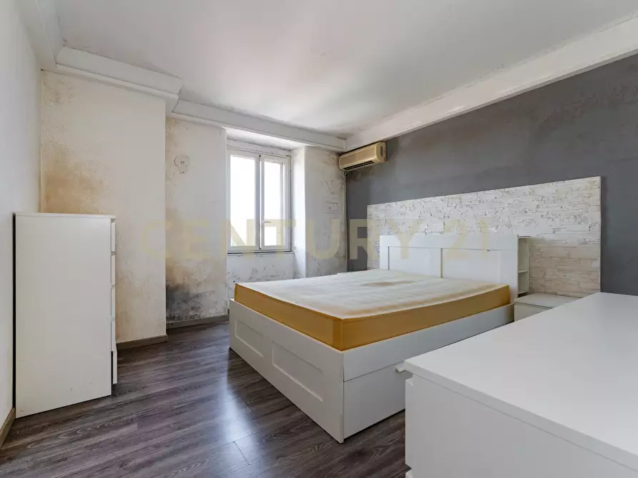 Immagine 16 di Trilocale in vendita  in Via Vittorio Emanuele Orlando 24 a Tremestieri Etneo