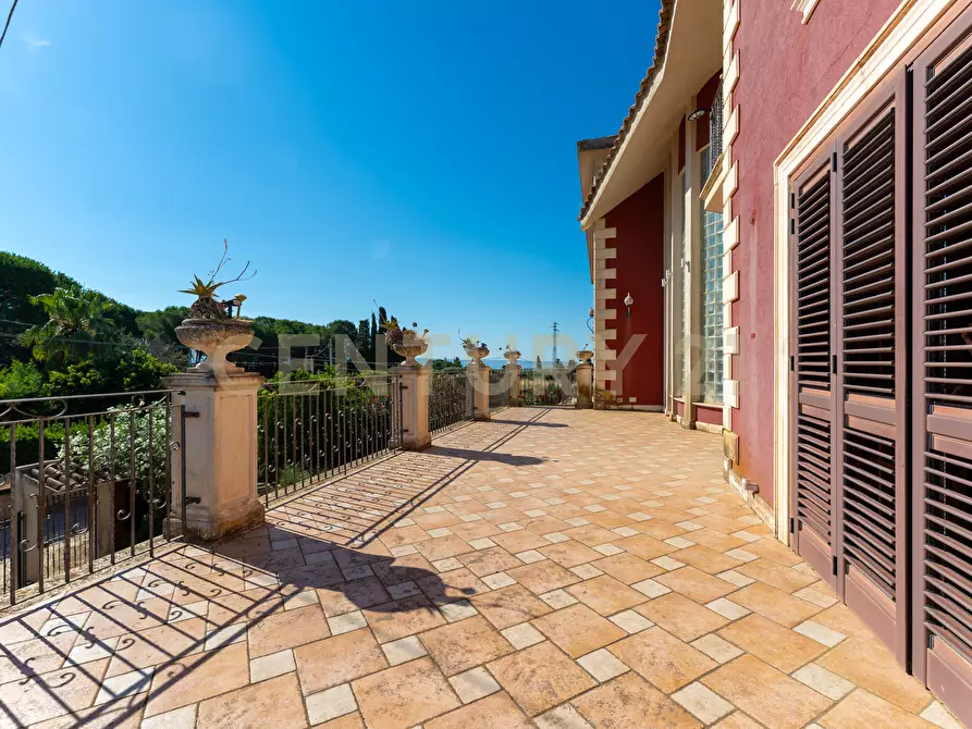 Immagine 81 di Villa in vendita  in Via Ottavia Penna 50 a Caltagirone
