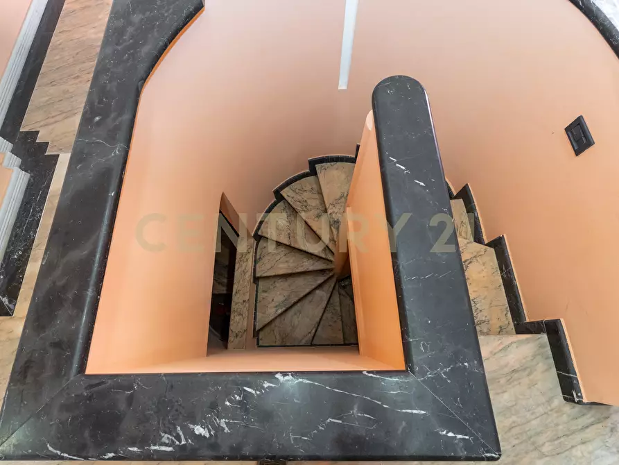 Immagine 43 di Villa in vendita  in Via Ingegnere 130 a Catania