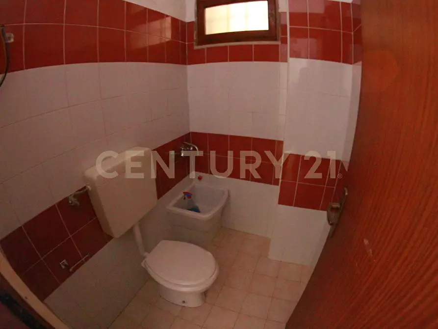 Immagine 11 di Ufficio in vendita  in Corso Vittorio Veneto 75 a Ragusa