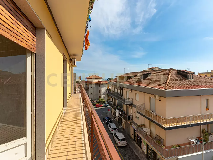 Immagine 20 di Trilocale in vendita  in Via Veronica 6767 a Aci Sant'antonio