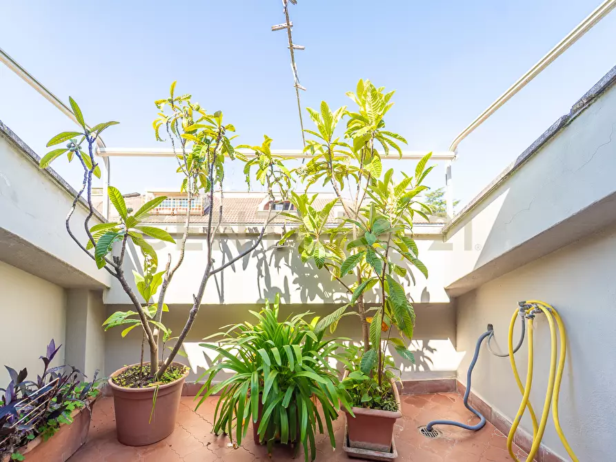 Immagine 59 di Attico in vendita  in Viale Cortina d'Ampezzo 199 a Roma