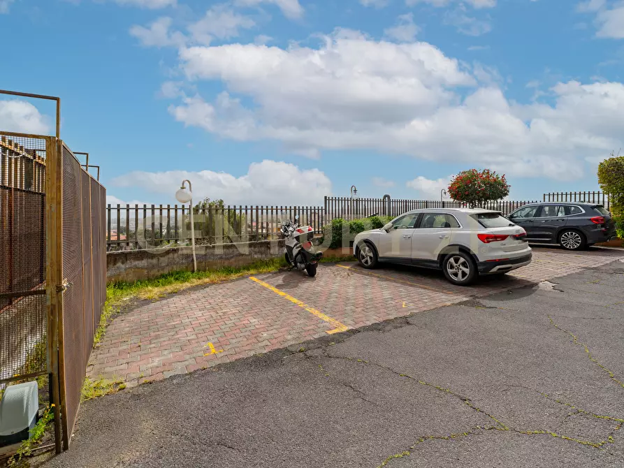 Immagine 67 di Villa in vendita  in Via Santa Rosa da Lima 17 a Catania