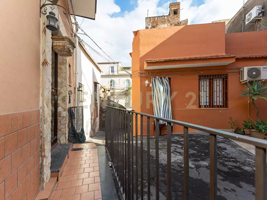 Immagine 3 di Casa indipendente in vendita  in Via Lumacari 2 a Catania