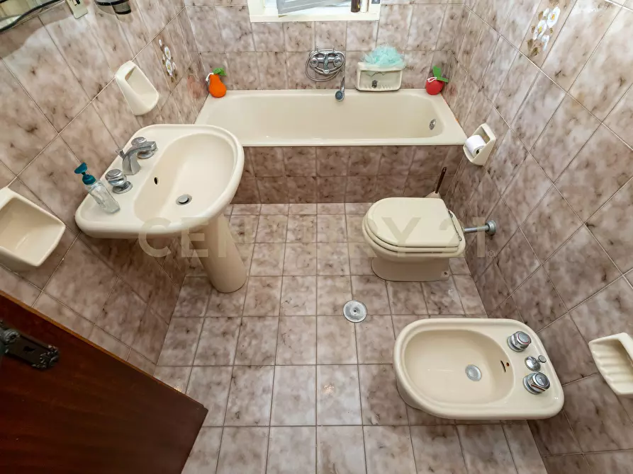 Immagine 25 di Casa bifamiliare in vendita  in Via Benedetto Croce 6 a Pedara