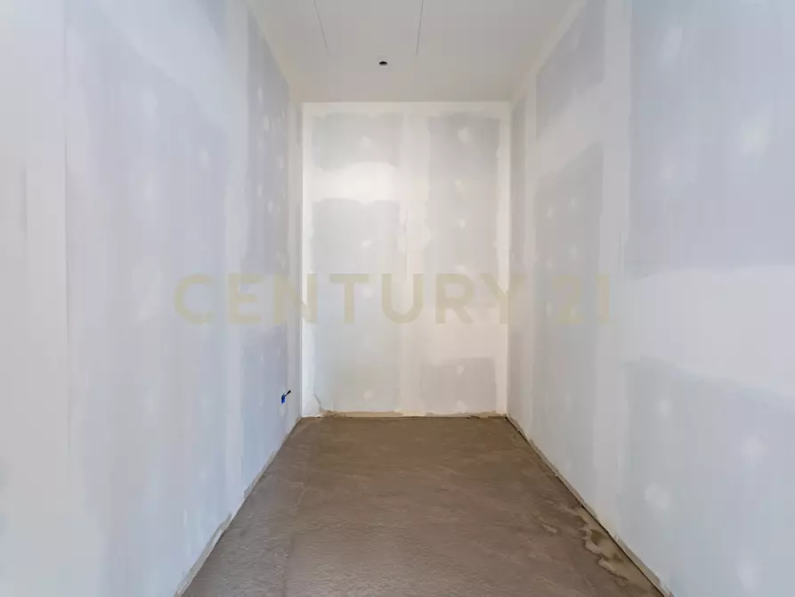 Immagine 33 di Quadrilocale in vendita  in Via dell'Olmata 30 a Roma