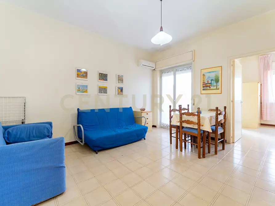 Immagine 21 di Bilocale in vendita  in Via Porticato 17 a Giardini-Naxos