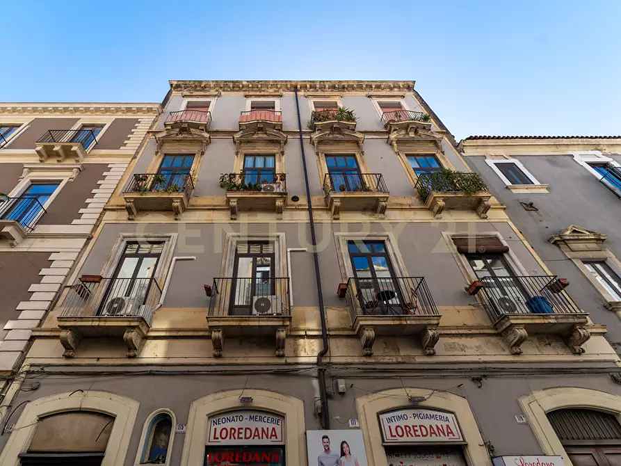Immagine 15 di Pentalocale in vendita  in Via Giuseppe Garibaldi 179 a Catania