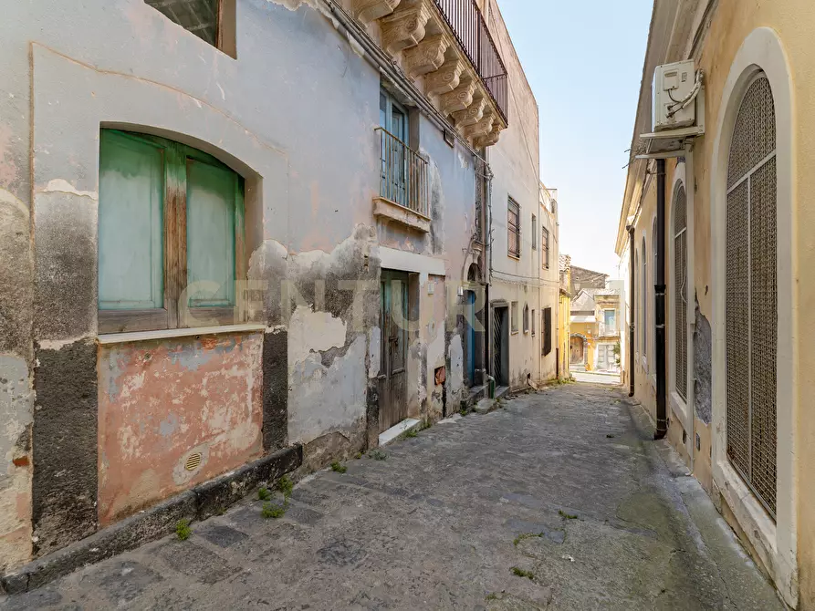 Immagine 5 di Rustico / casale in vendita  in Via Alessandro Manzoni 10 a Motta Sant'anastasia