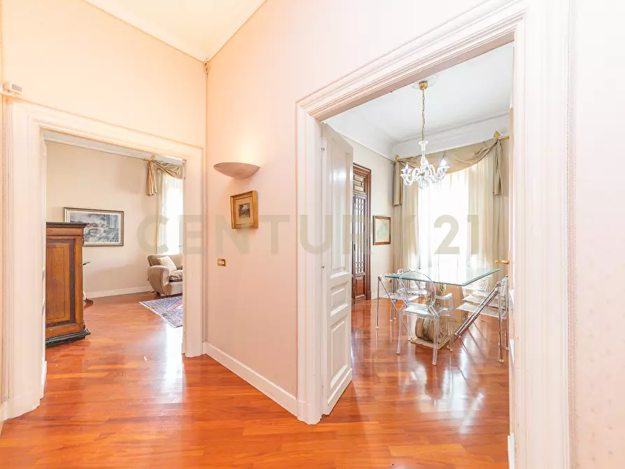 Immagine 31 di Pentalocale in affitto  in Via Tronto 18 a Roma