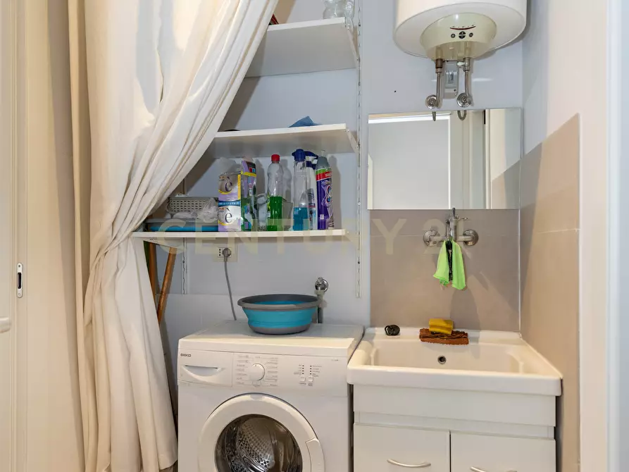 Immagine 30 di Trilocale in vendita  in Via Ruggero Leoncavallo 5 a Catania