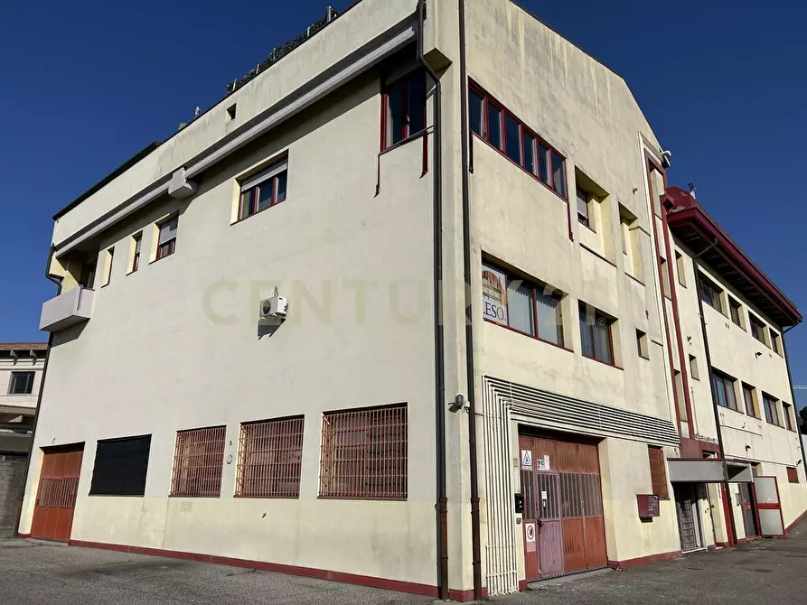 Immagine 1 di Laboratorio in affitto  in Via Vespucci Amerigo 7 a San Martino Buon Albergo