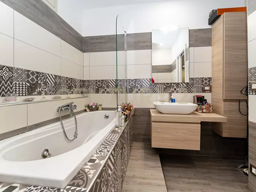 Immagine 11 di Appartamento in vendita  in Via Brigadiere Salvatore di Stefano 6 a Catania