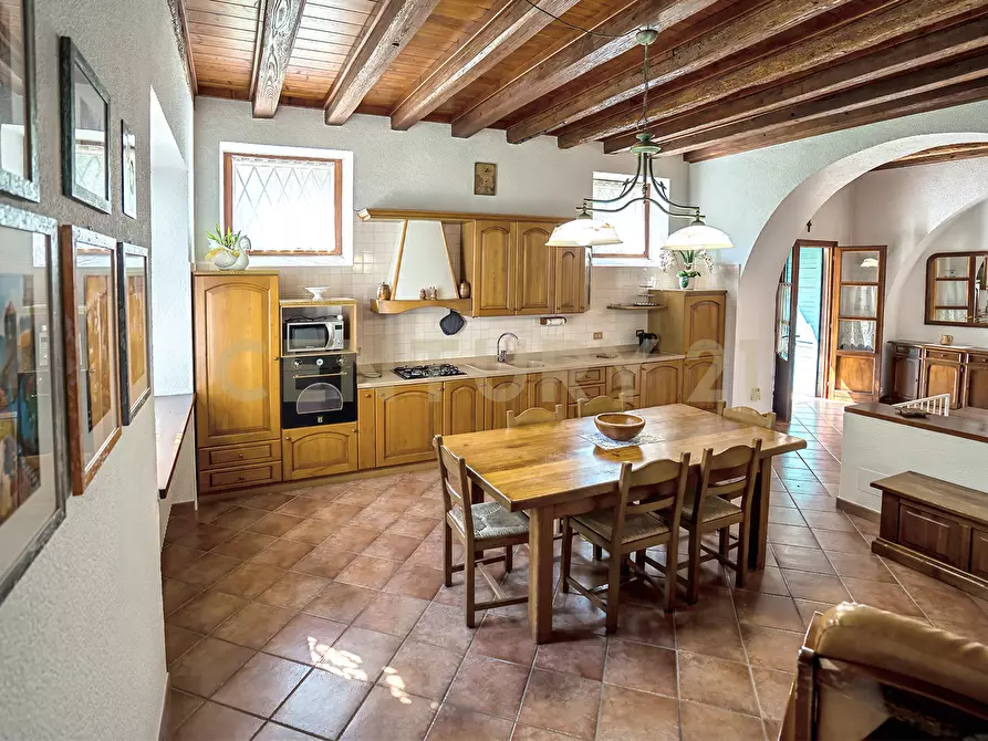 Immagine 50 di Villa in vendita  in Via Adige 25 a Brentino Belluno