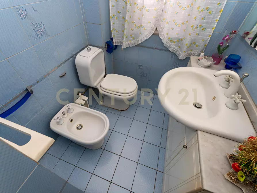 Immagine 45 di Trilocale in vendita  in Via duca degli abruzzi 47 a Catania