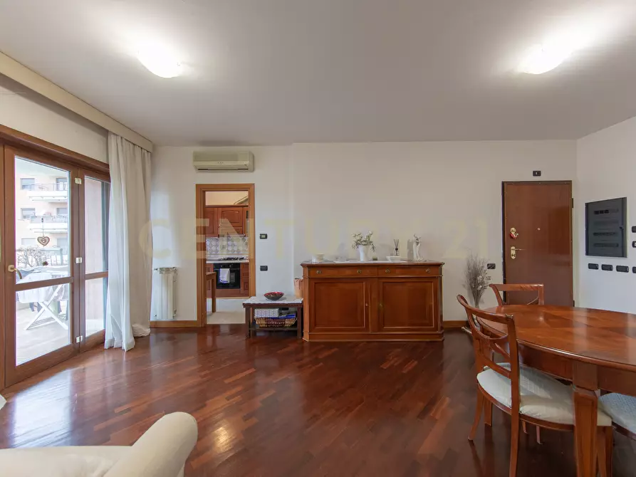 Immagine 7 di Bilocale in vendita  in Via Sandro Botticelli a Fiumicino